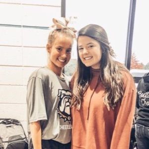 Meet your Posher, Mia